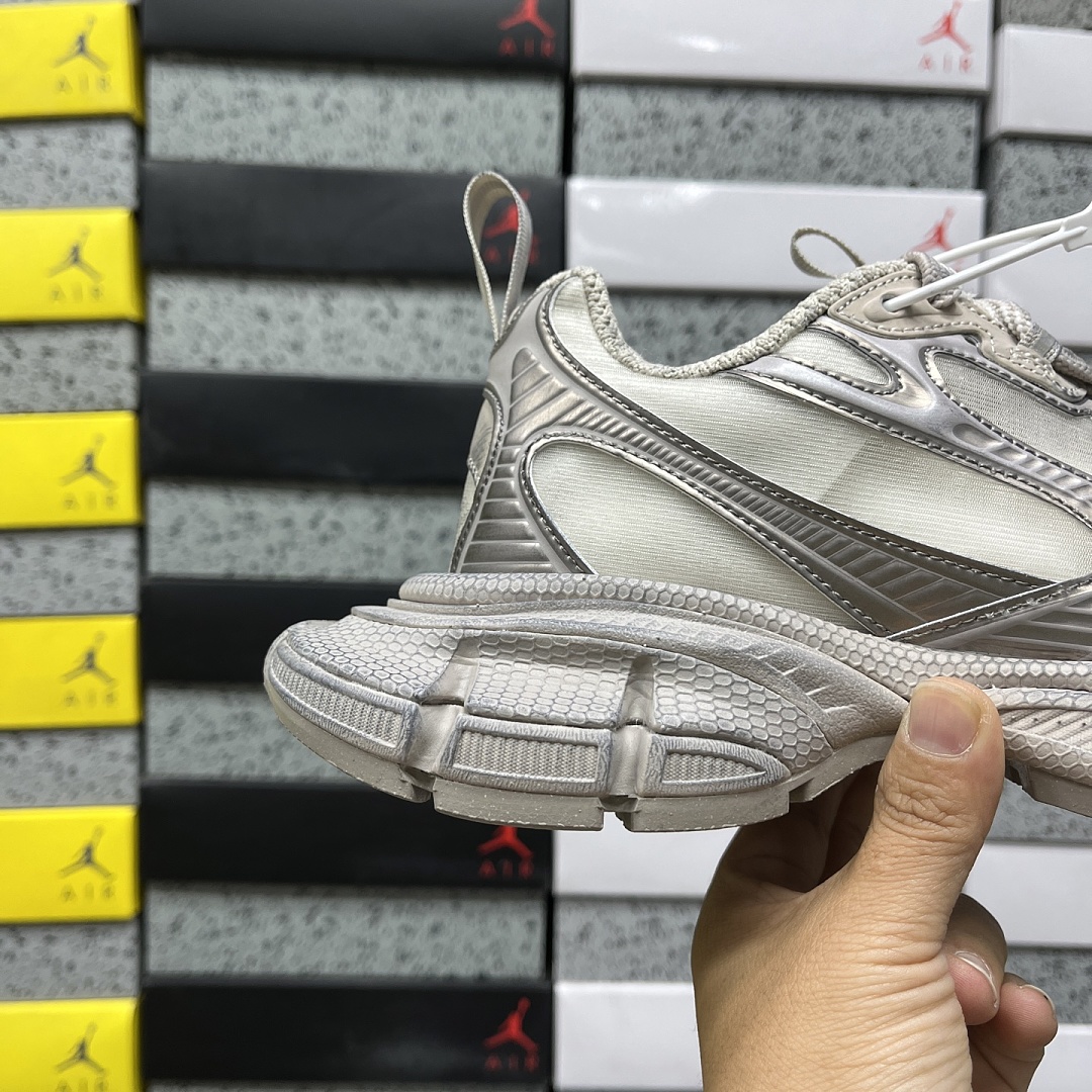 Balenciaga BLCG 3Xl - Image 101