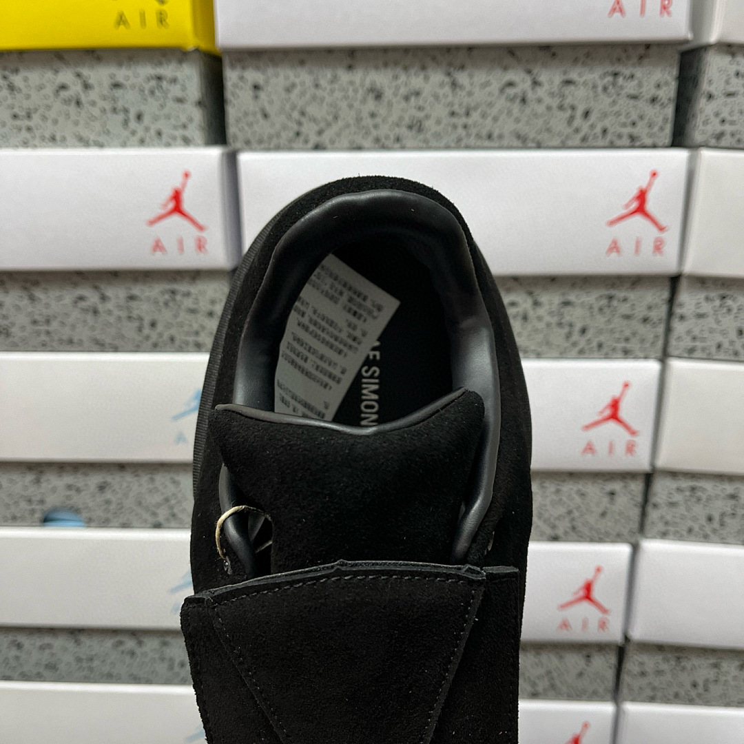 On Running Raf Simons Low Top (Black ANTEI) - Image 5
