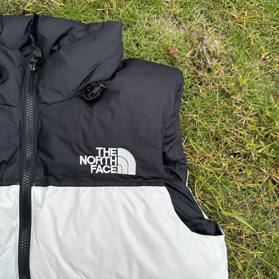 The North Face TNF 1996 Retro Nuptse Vest - Image 91