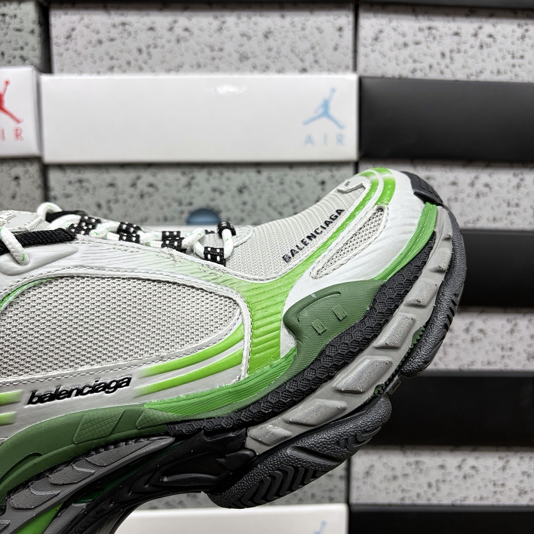Balenciaga Triple S 2 - Image 4