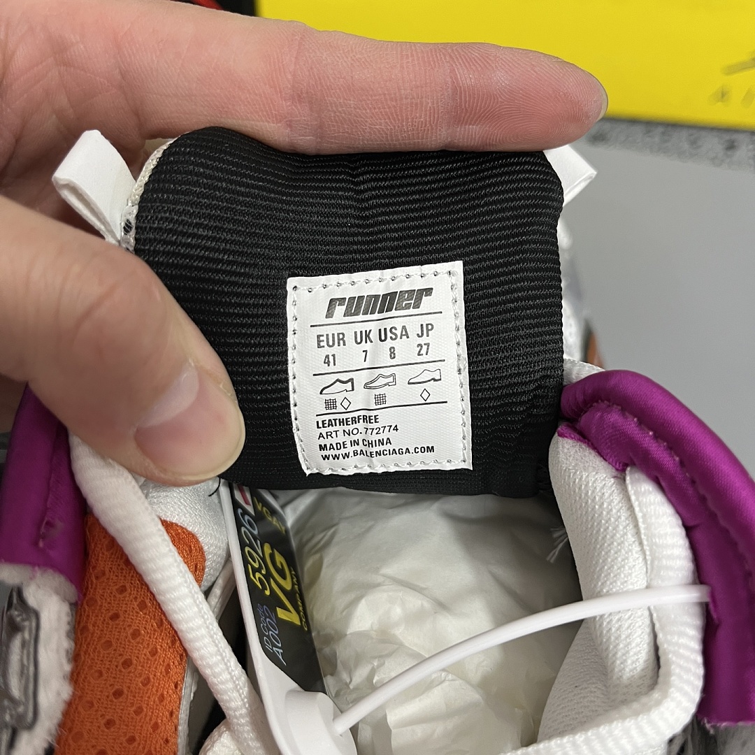 Balenciaga BLCG Runner 7.5 - Image 8