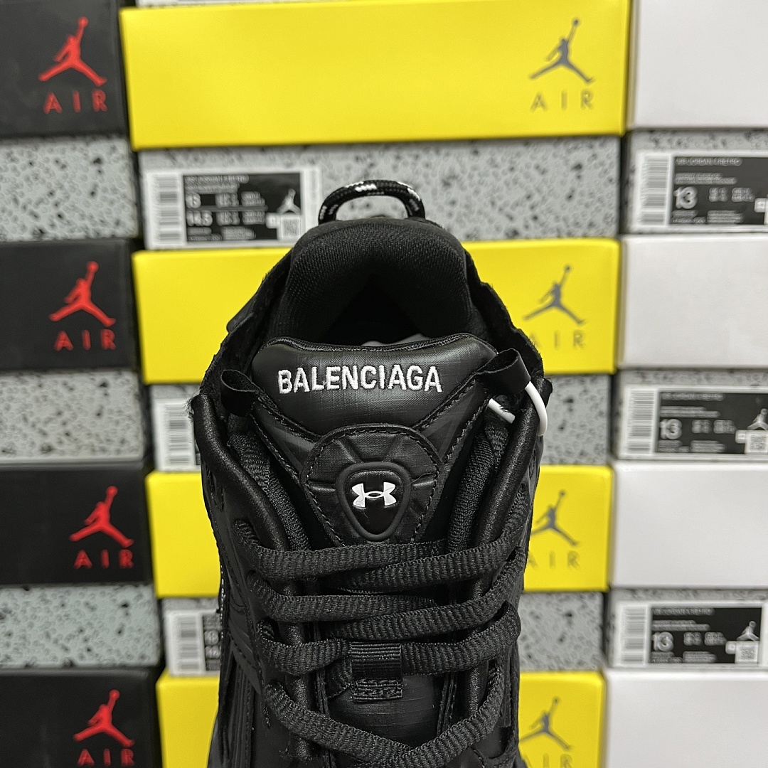 Balenciaga BLCG Runner 7.5 - Image 6