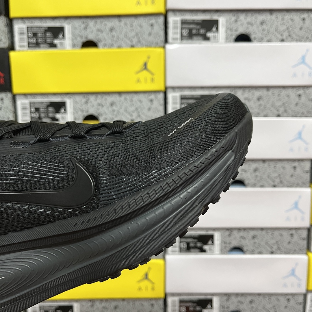 Nike Zoom Vomero - Image 4