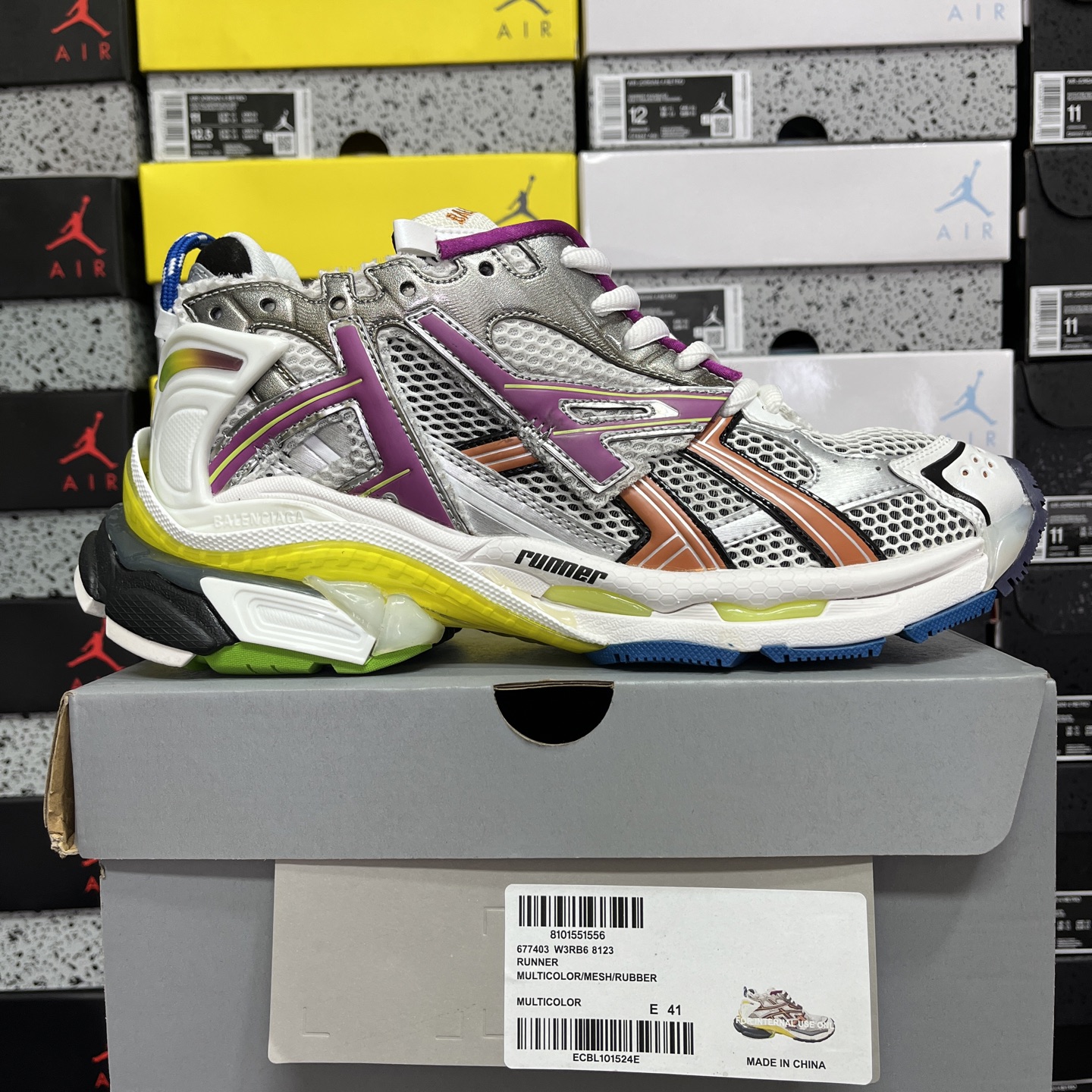 Balenciaga BLCG Runner 7.0 - Image 11