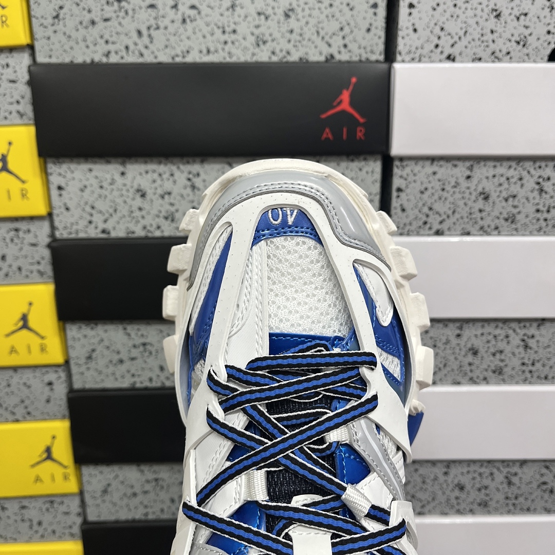 Balenciaga Track - Image 7