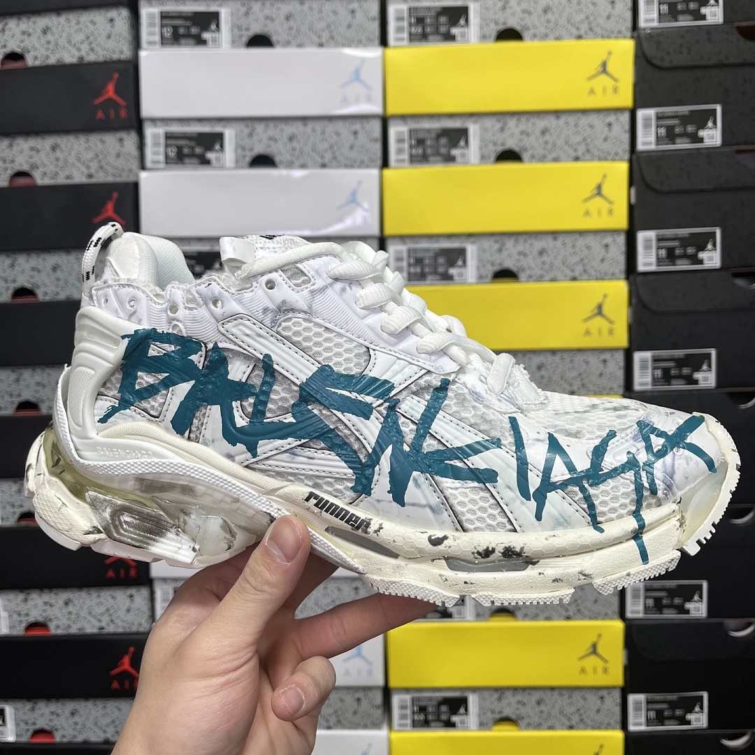 Balenciaga BLCG Runner 7.5 - Image 6