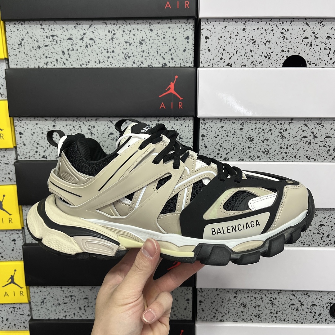 Balenciaga Track - Image 3