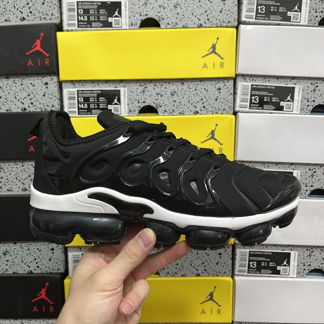 Nike Air VaporMax Plus - Image 8