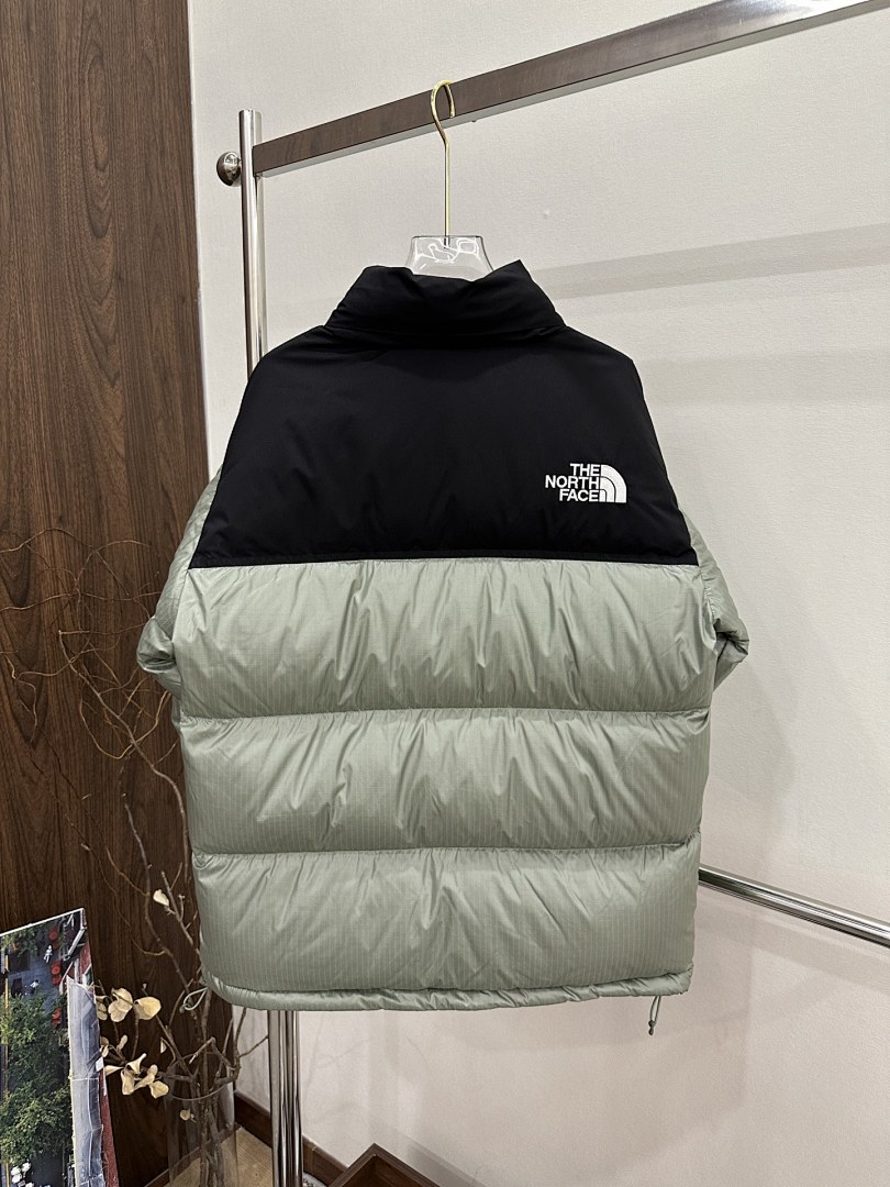 Chanel The North Face White Label Novelty Nuptse Down Jacket (Asia Sizing) - Image 22