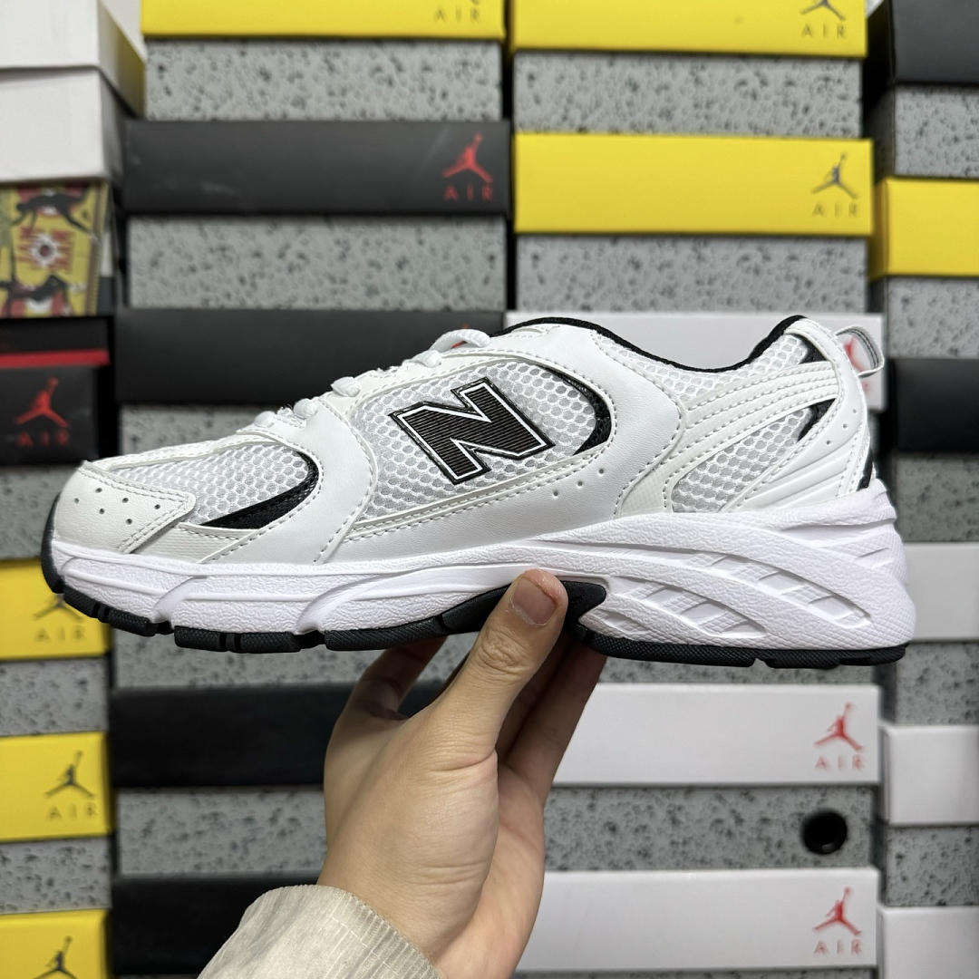 New Balance 530 White Black Details - Image 3
