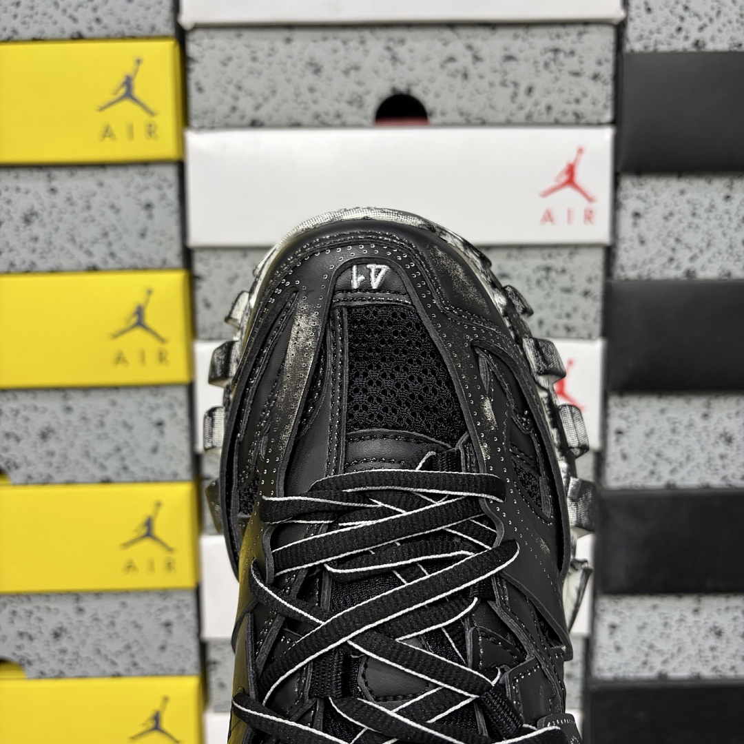 Balenciaga BLCG Track - Image 9