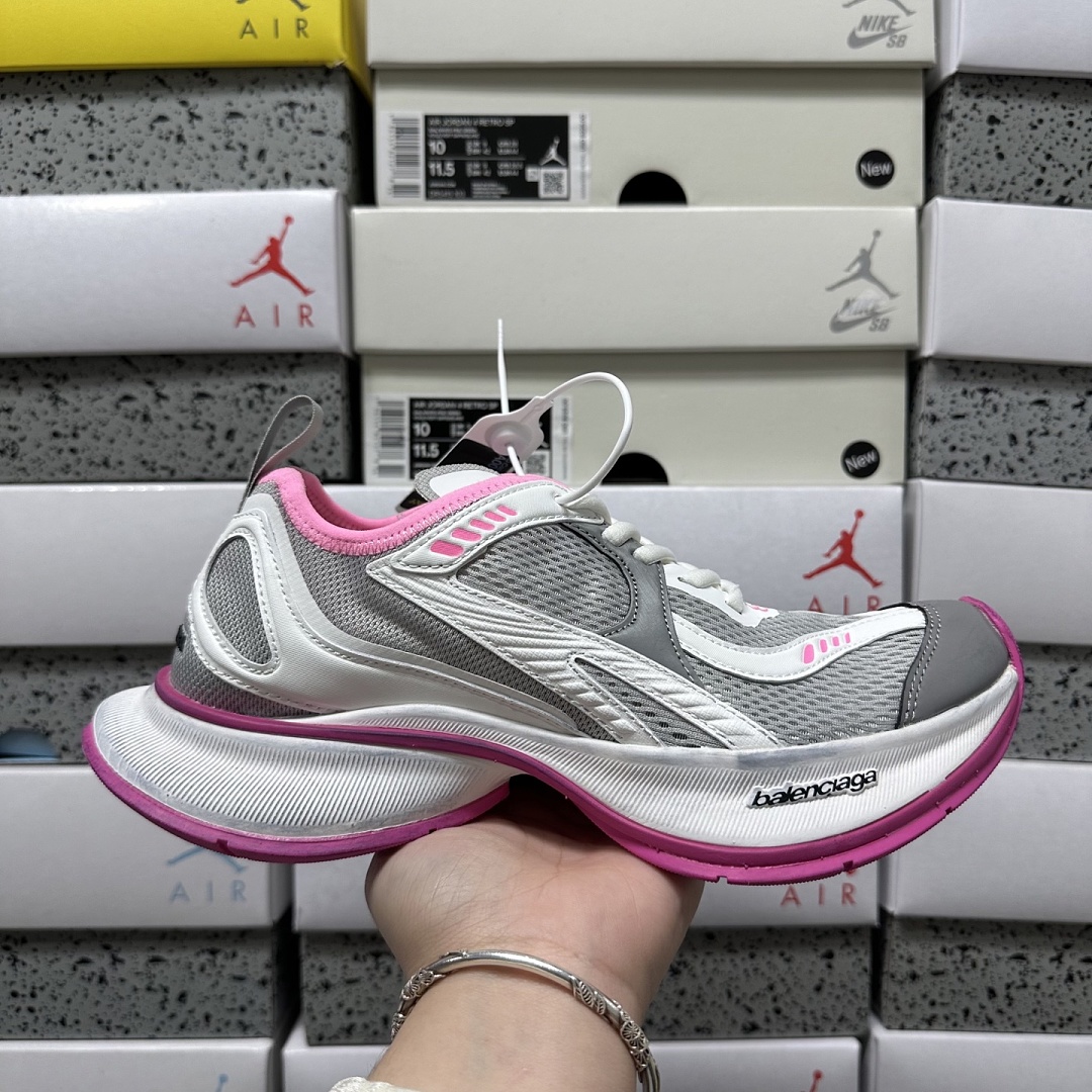 Balenciaga Circuit - Image 7