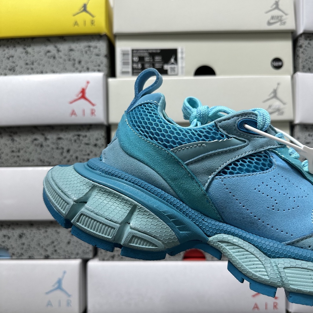 Balenciaga 3XL Sneakers - Image 34