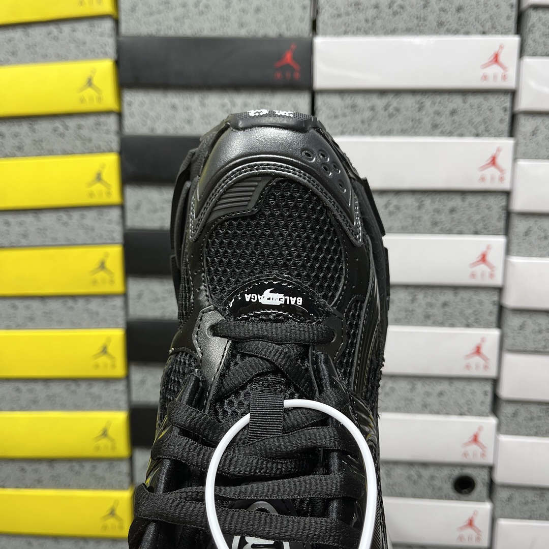 Balenciaga BLCG Runner 7.5 - Image 5