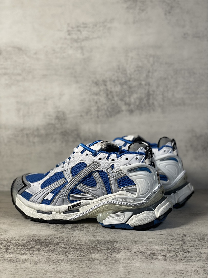 Balenciaga Runner 7.5 - Image 45