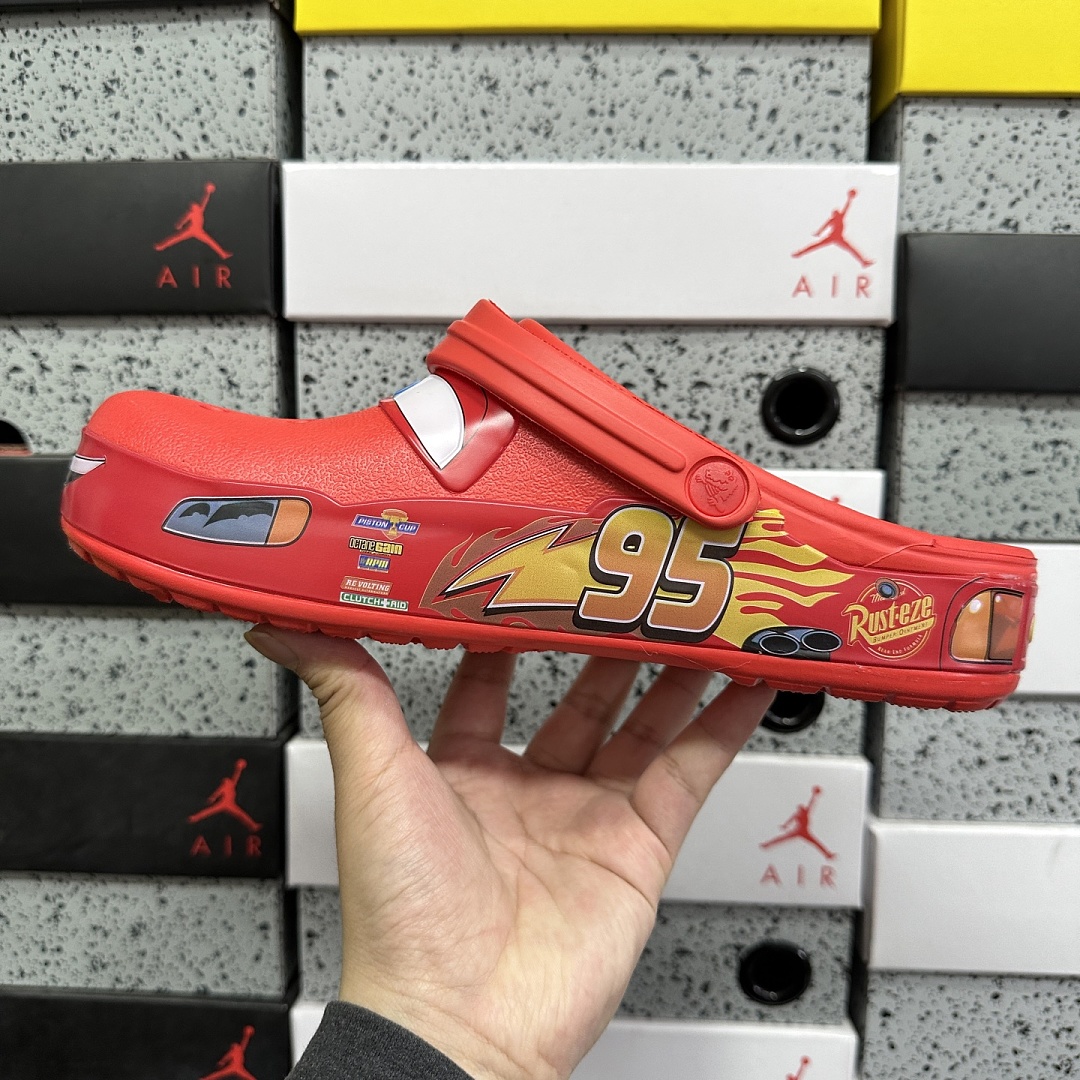 Crocs Classic Clog Lightning McQueen Collab - Image 2
