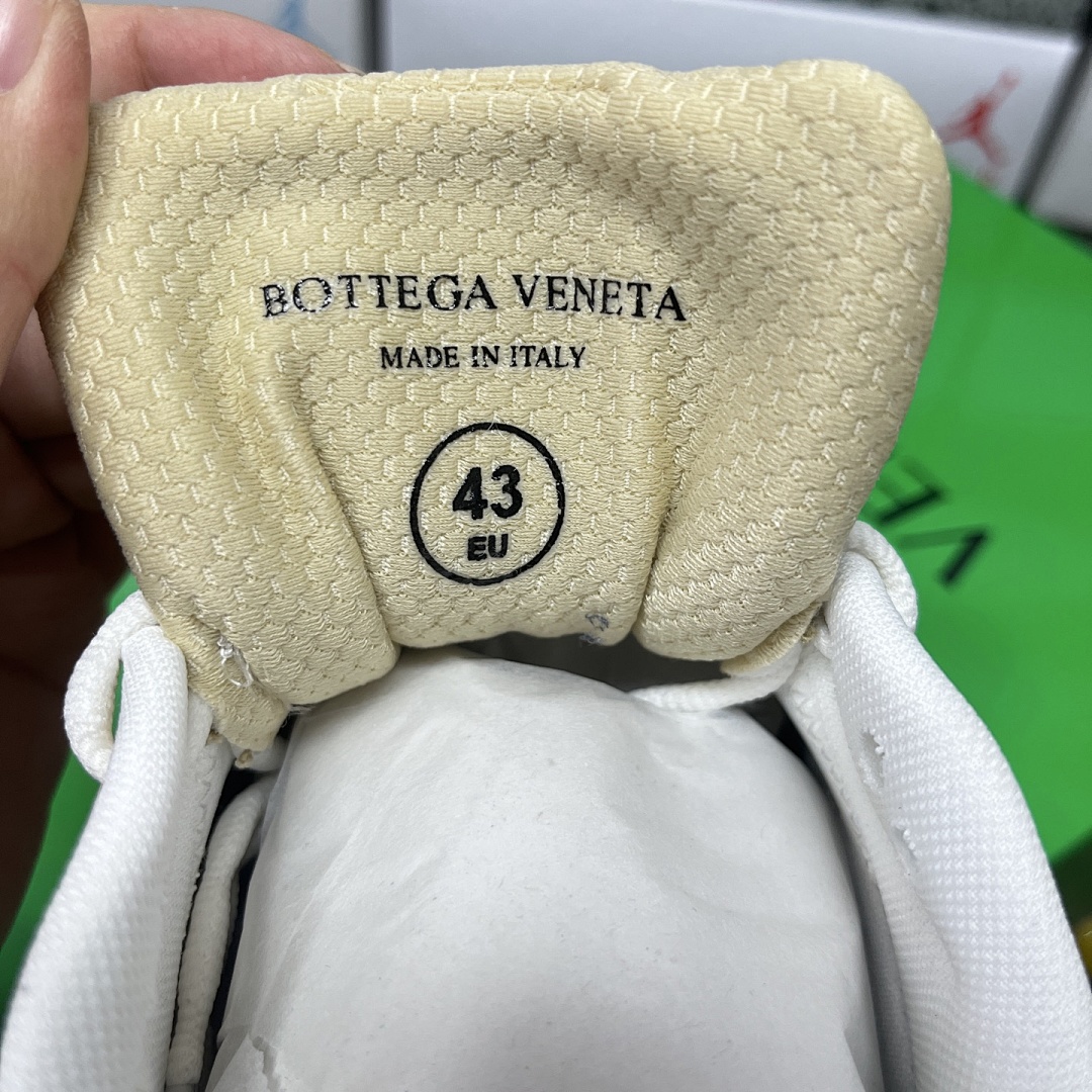 Bottega Veneta Orbit Surf Vapor BV - Image 3