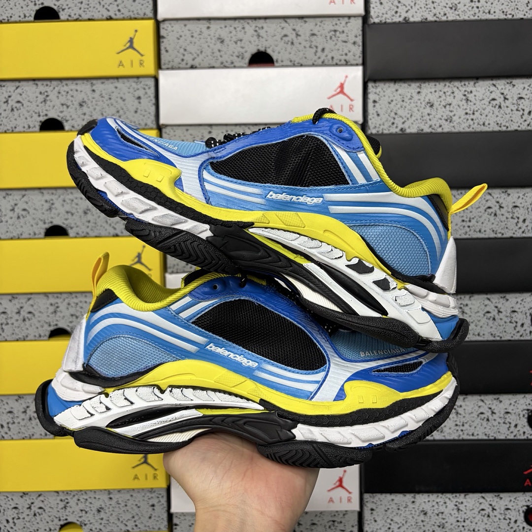 Balenciaga Triple S 2 - Image 9