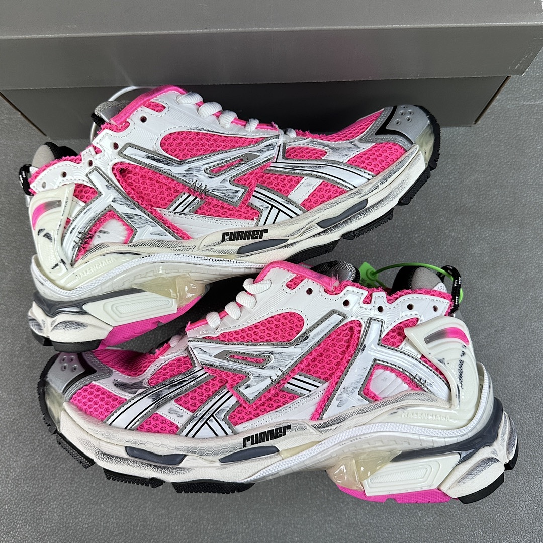 Balenciaga Runner - Image 28