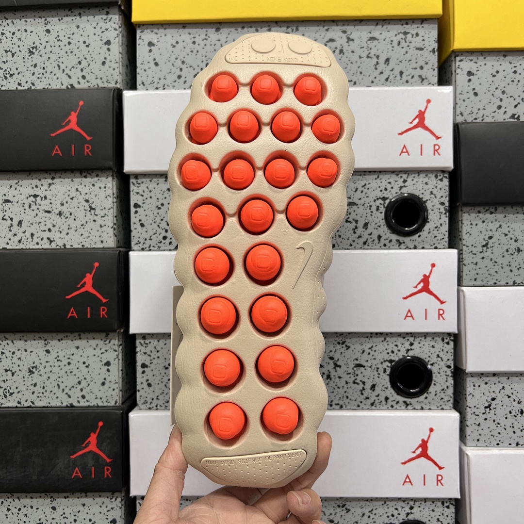 Nike Mind 002 (Light Khaki) - Image 3