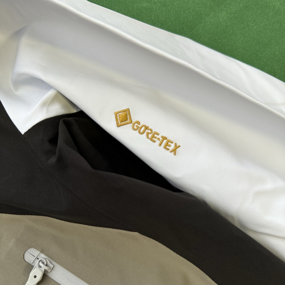 Arc'teryx BEAMS Beta Jacket Dimensions - Image 13
