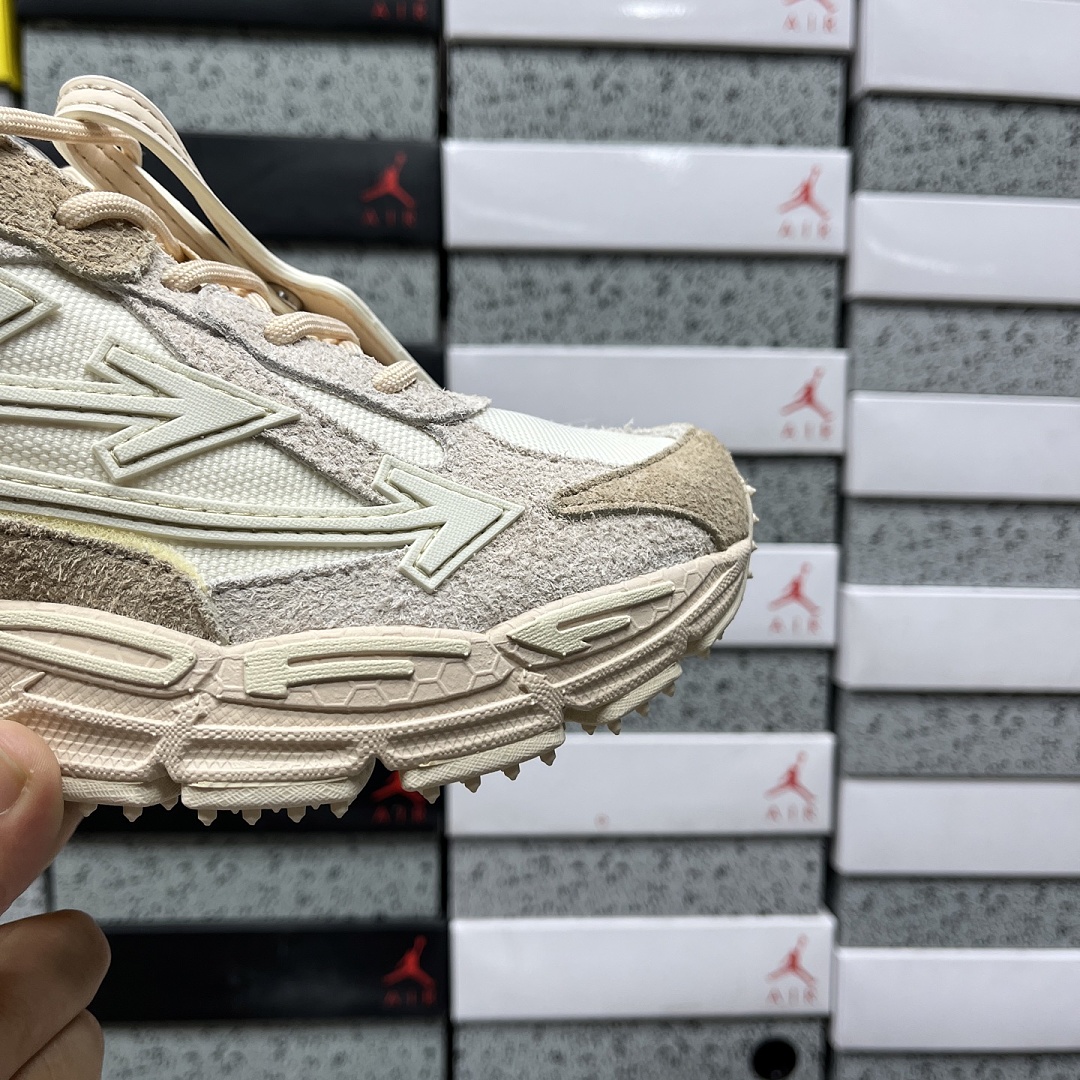 Off-White Be Right Back - Image 4