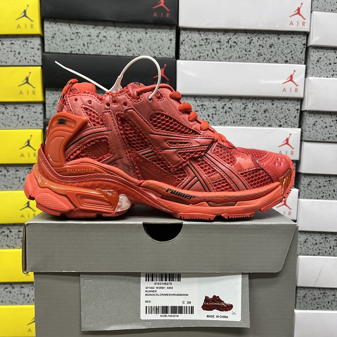 Balenciaga BLCG Runner - Image 3