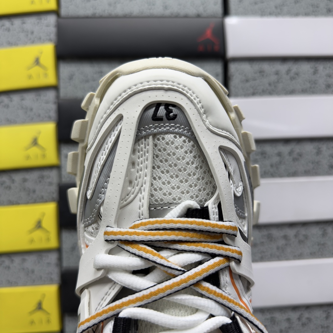 Balenciaga BLCG Track 9059 (White Orange) - Image 2