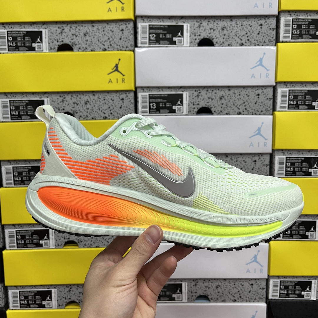Nike Zoom Vomero - Image 10