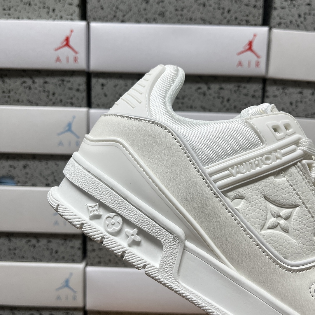 Louis Vuitton Trainer (PURE WHITE) - Image 8