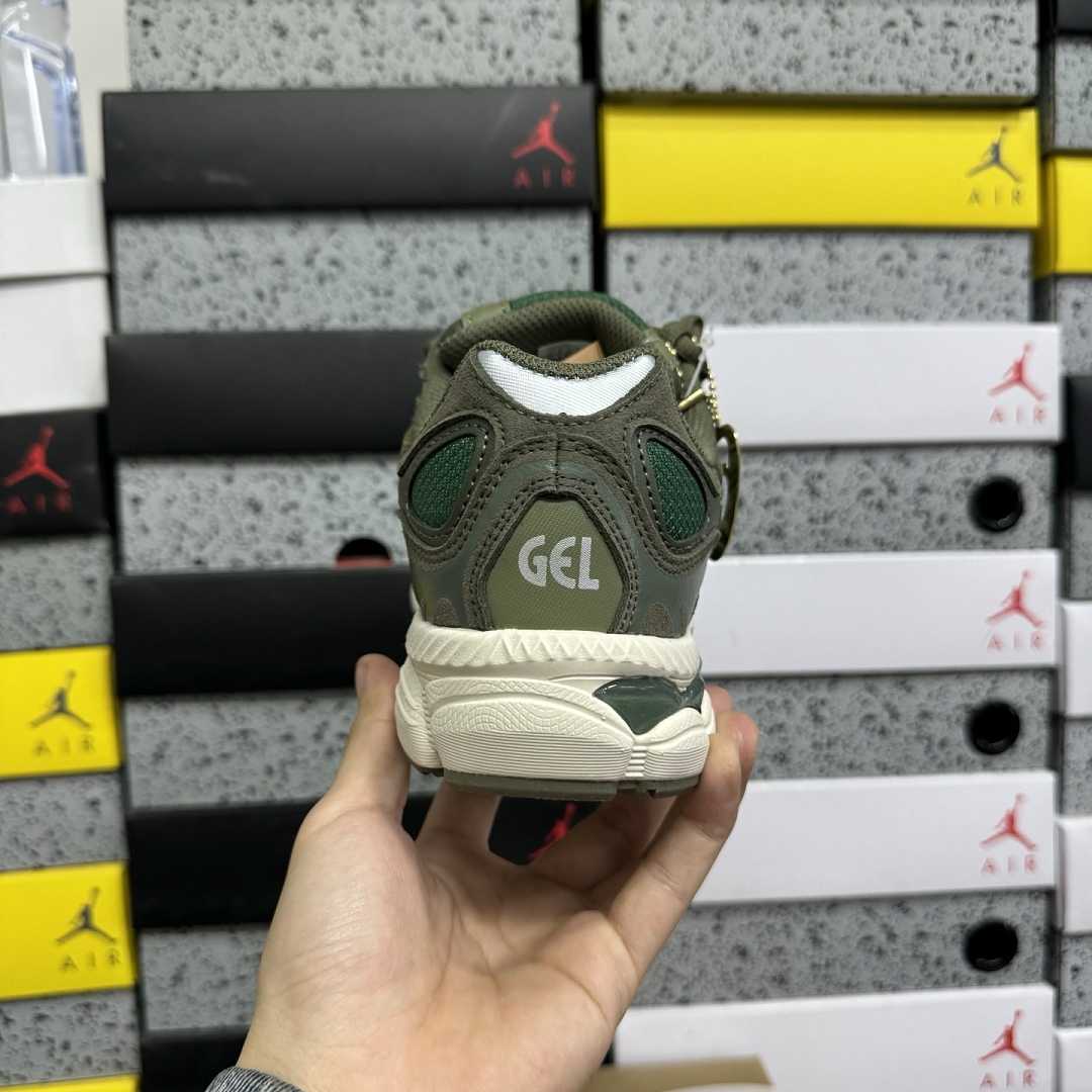 ASICS Gel-NYC Grove Olive Canvas 1203A739-300 - Image 6