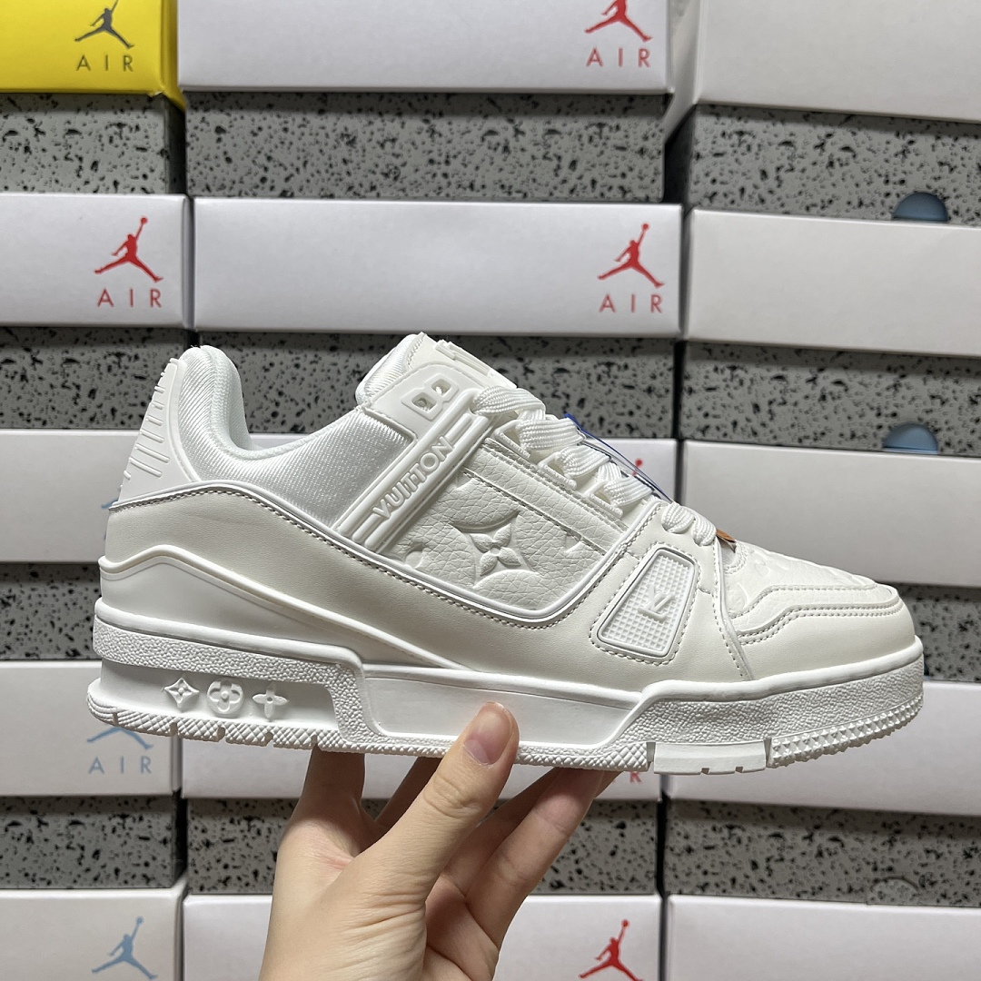 Louis Vuitton Trainer (PURE WHITE) - Image 6