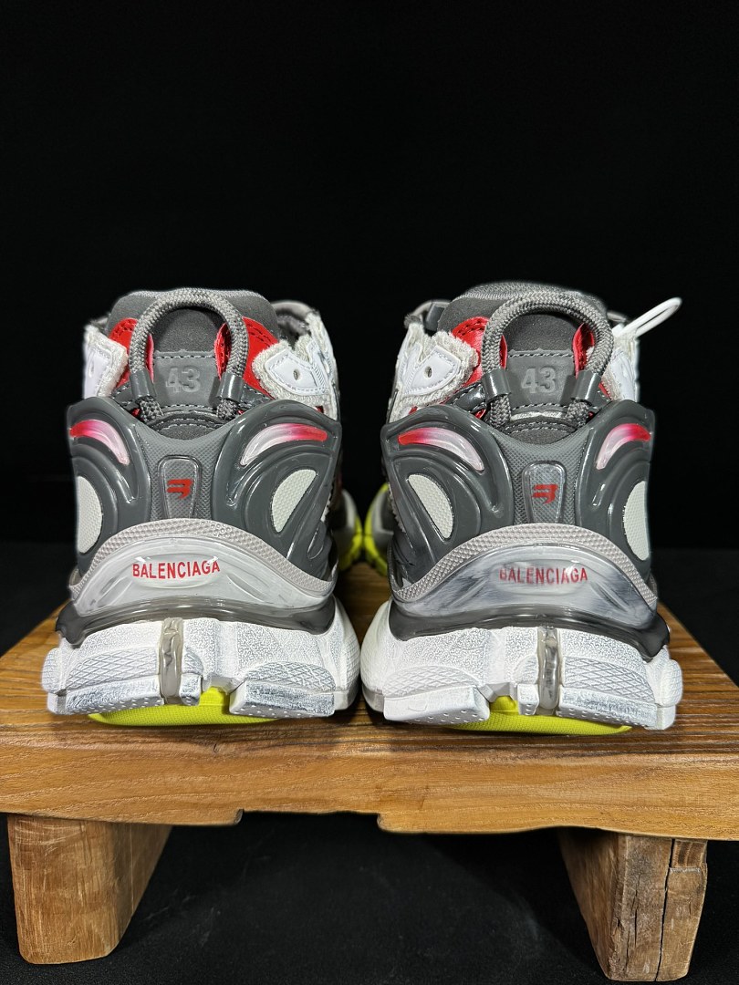 Balenciaga BLCG Runner 7.0 - Image 7