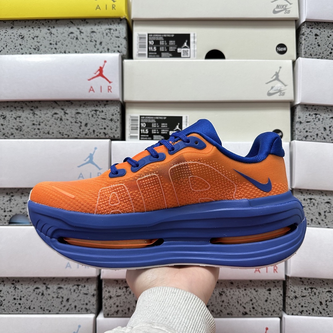Nike Vomero Premium HQ2050-737 - Image 4