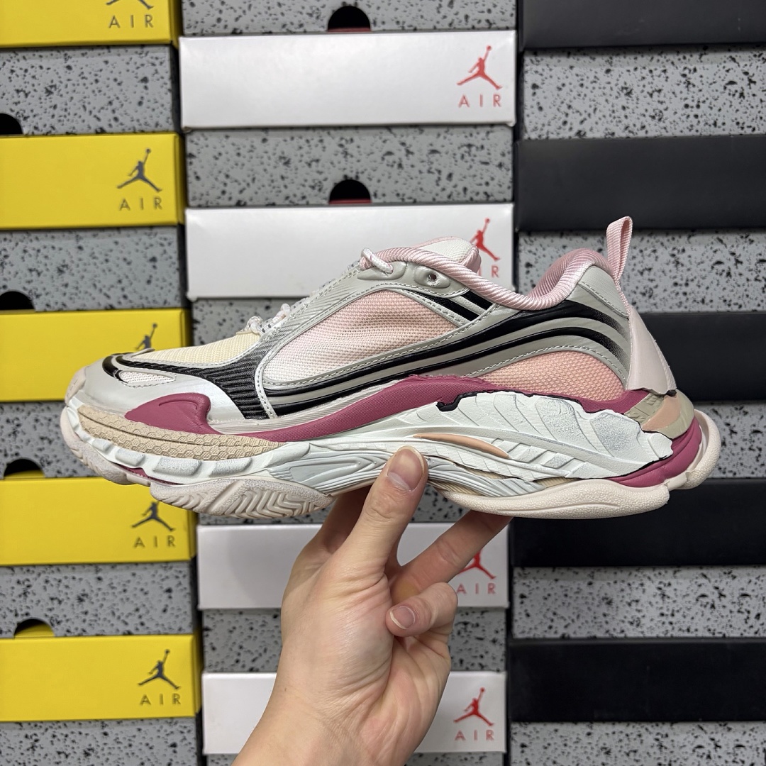 Balenciaga Triple S 2 - Image 7