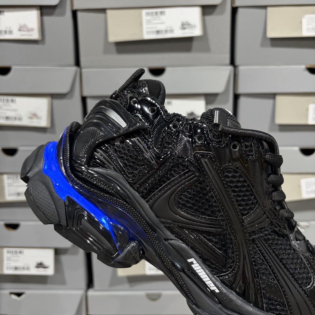 Balenciaga Runner 7 Gen (Black LED) - Image 11