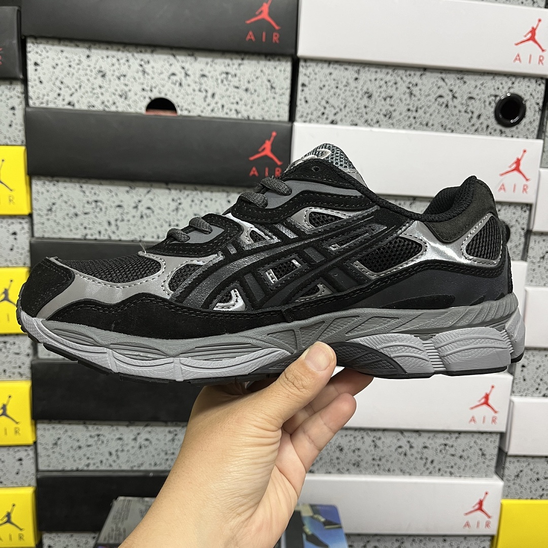 ASICS Gel-NYC Graphite (Grey Black) - Image 4