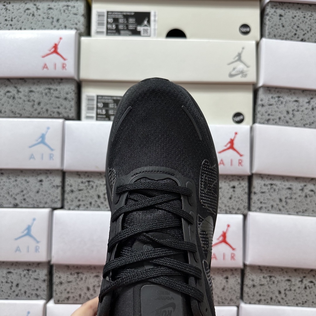 Nike Vomero Premium HQ2050-735 - Image 4