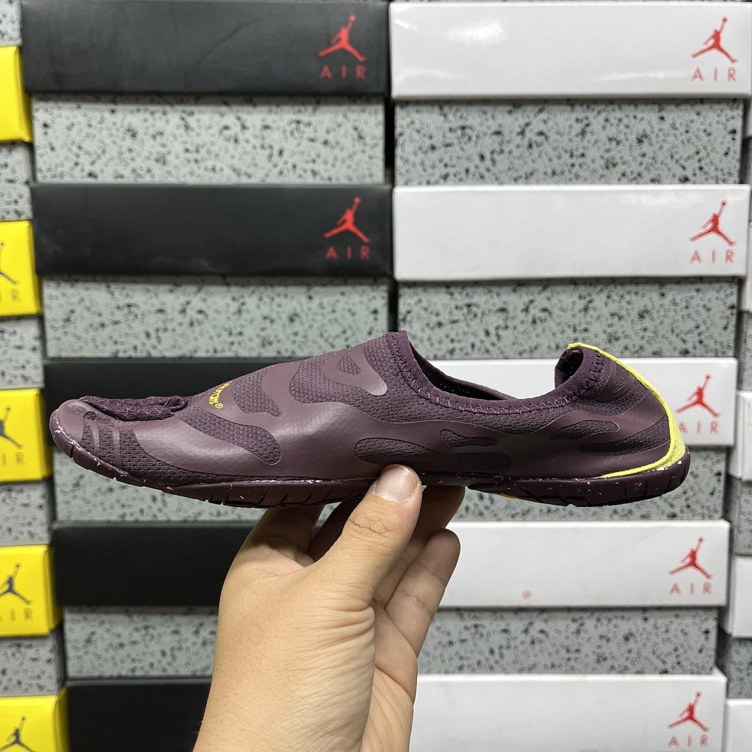 Suicoke Finger Chukka Boot - Image 8