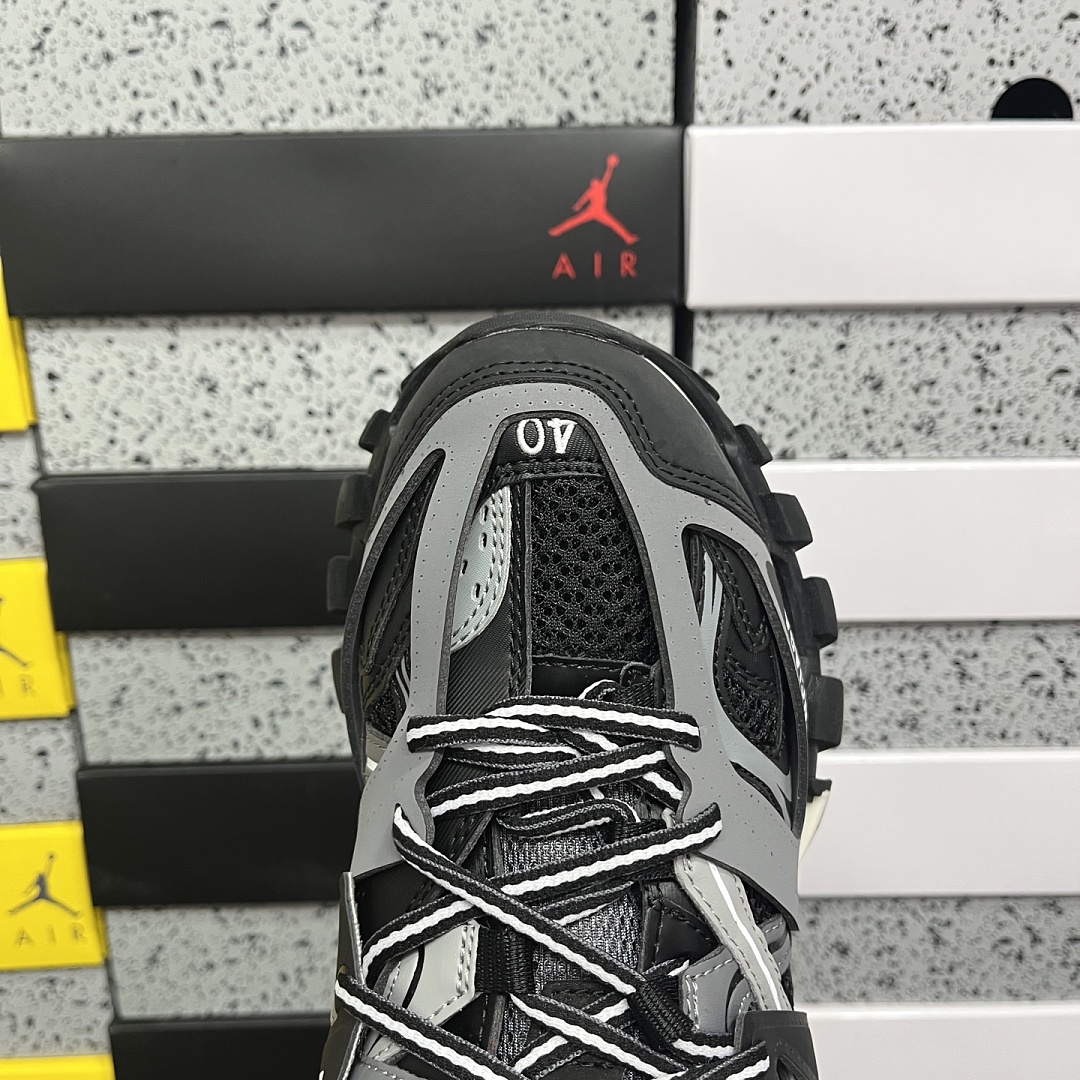 Balenciaga Track - Image 9