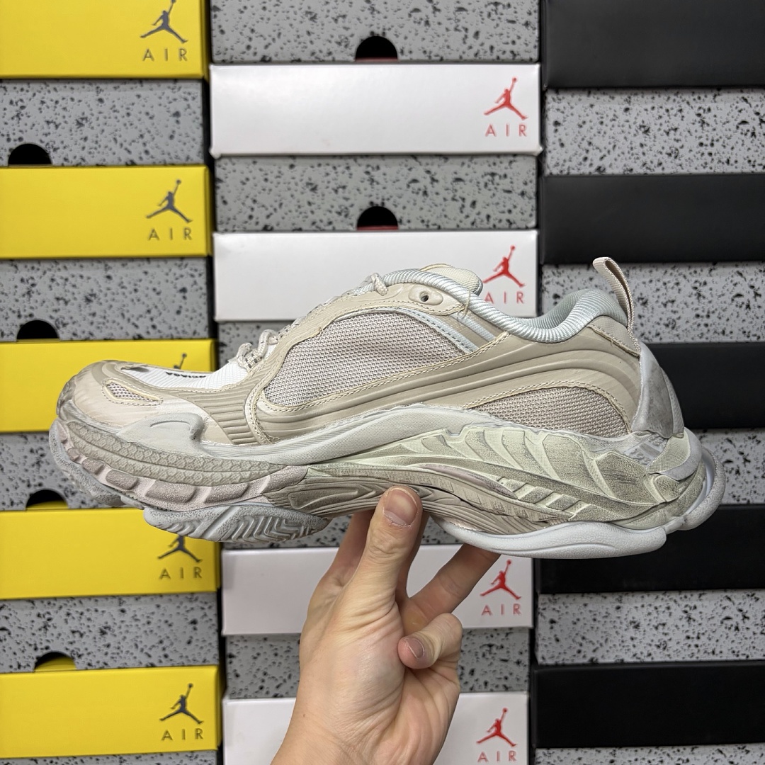 Balenciaga Triple S 2 - Image 10