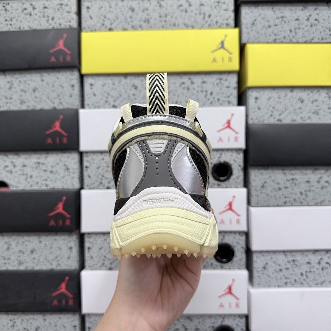Off-White Be Right Back - Image 5
