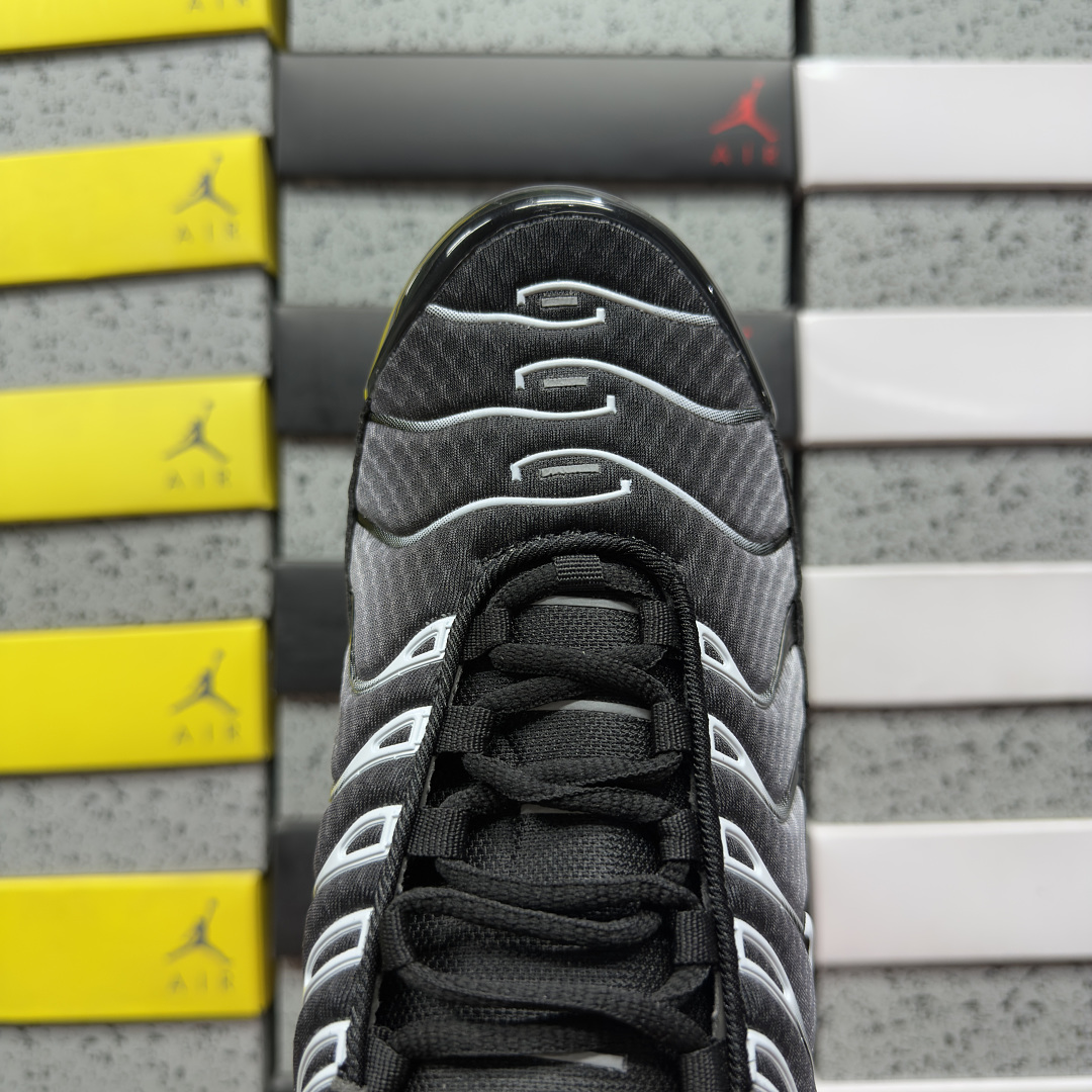 Nike Air Max Plus (Black Silver White) - Image 4