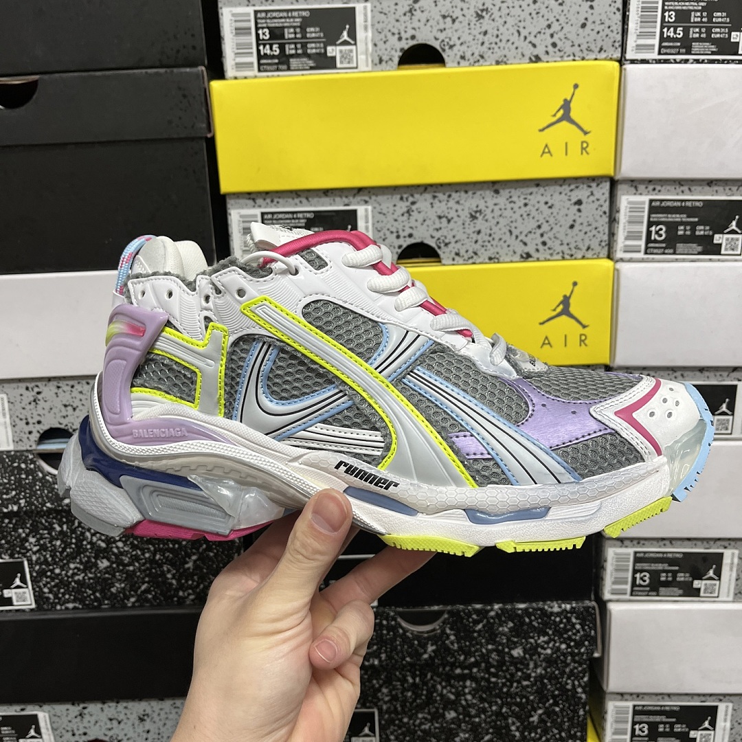 Balenciaga BLCG Runner 7.5 - Image 2