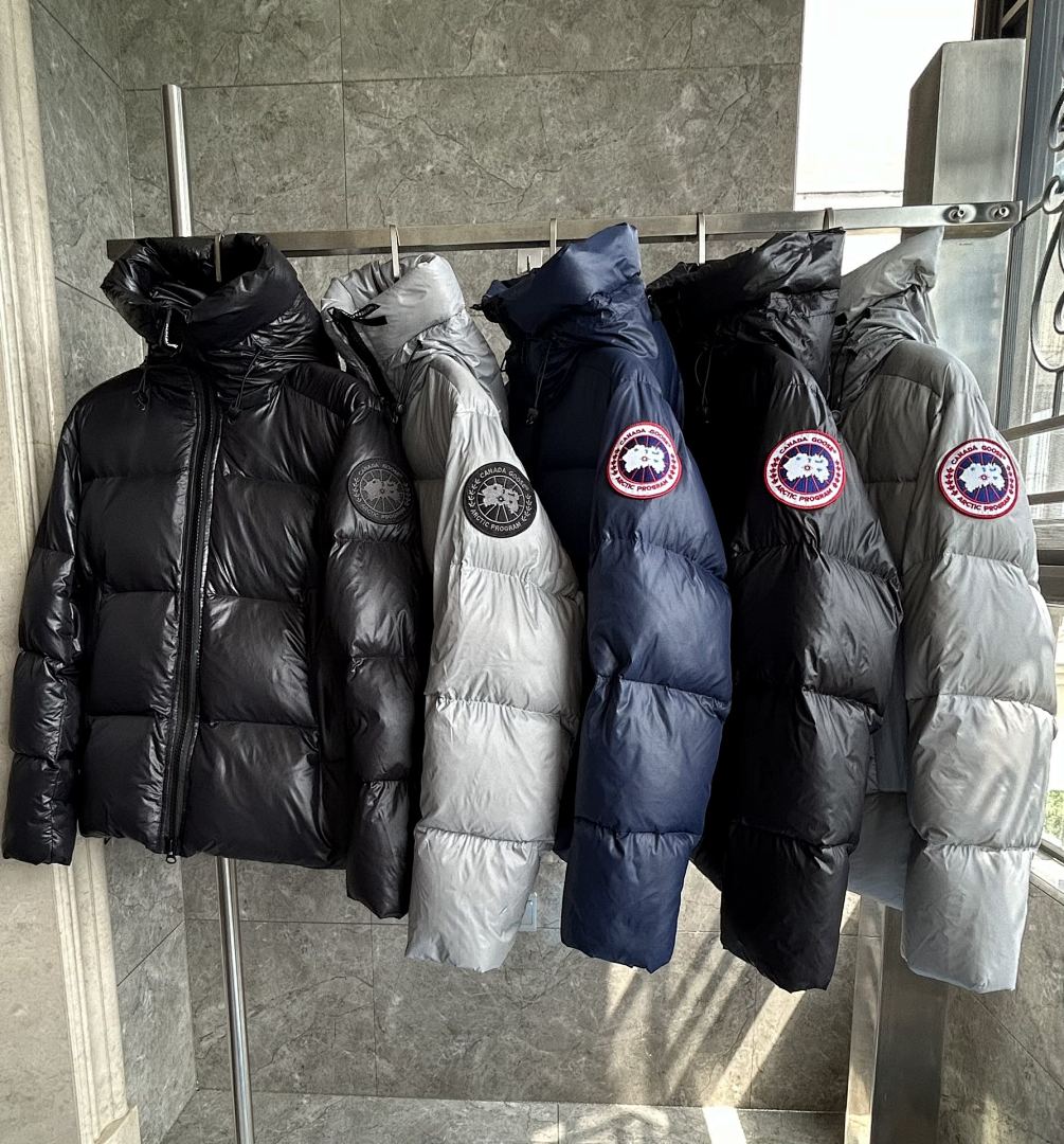 Canada Goose Crofton Puffer Jacket - Image 4