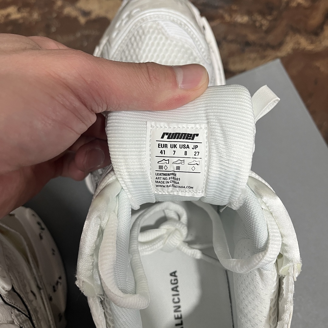 Balenciaga BLCG Runner 7.5 - Image 5