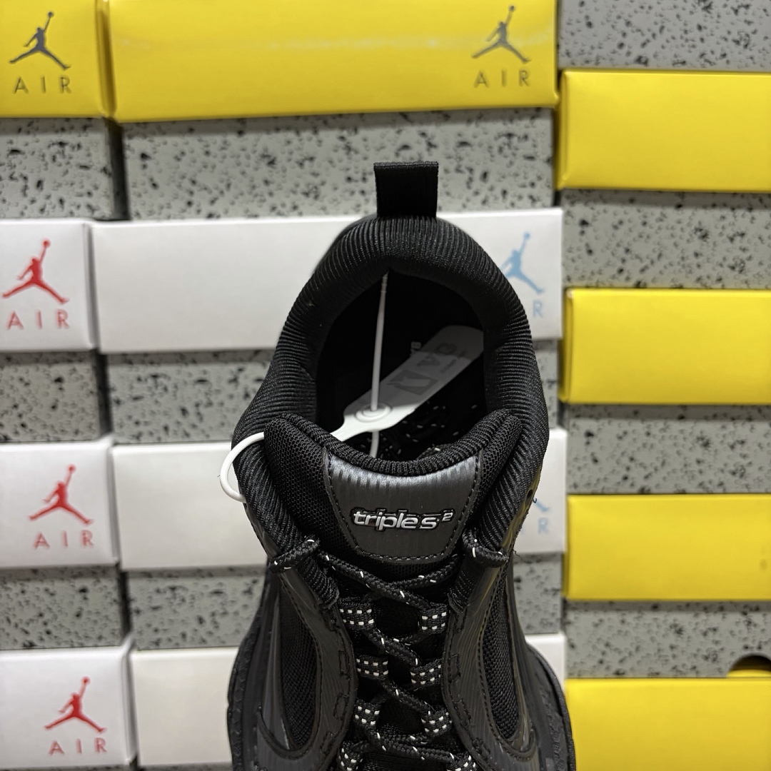 Balenciaga Triple S 2 - Image 3