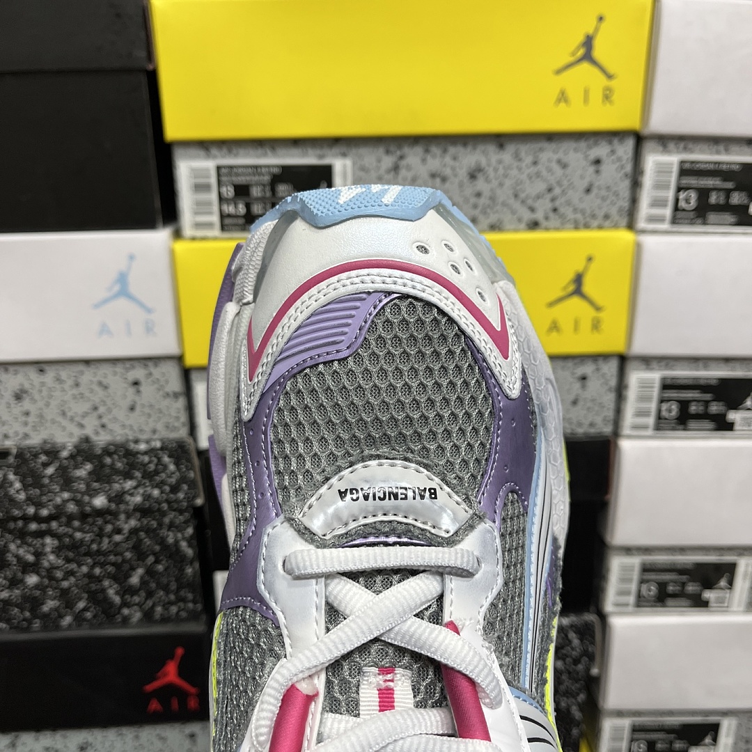 Balenciaga BLCG Runner 7.5 - Image 7