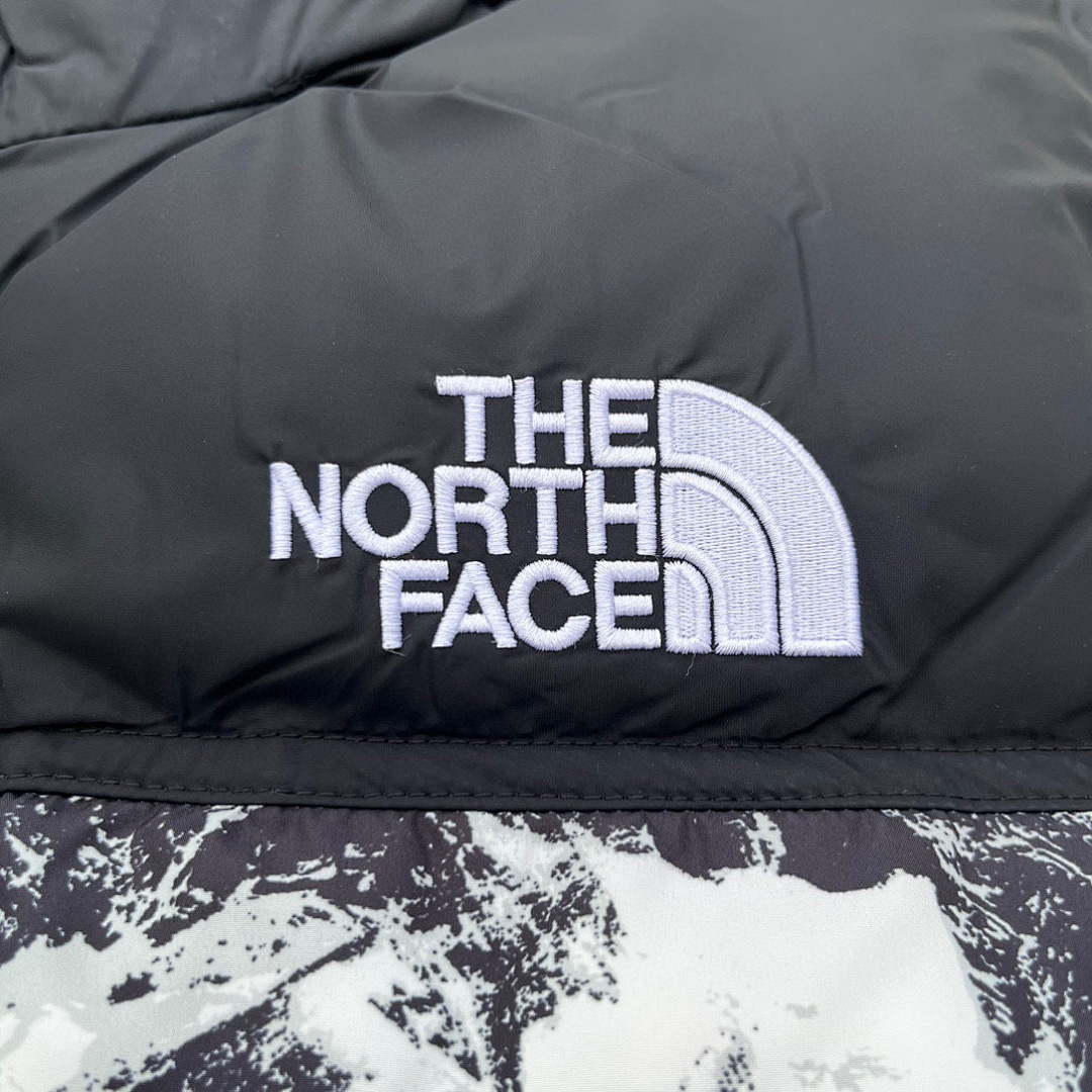 The North Face TNF 1996 Retro Nuptse 700 Fill Packable Jacket - Image 3