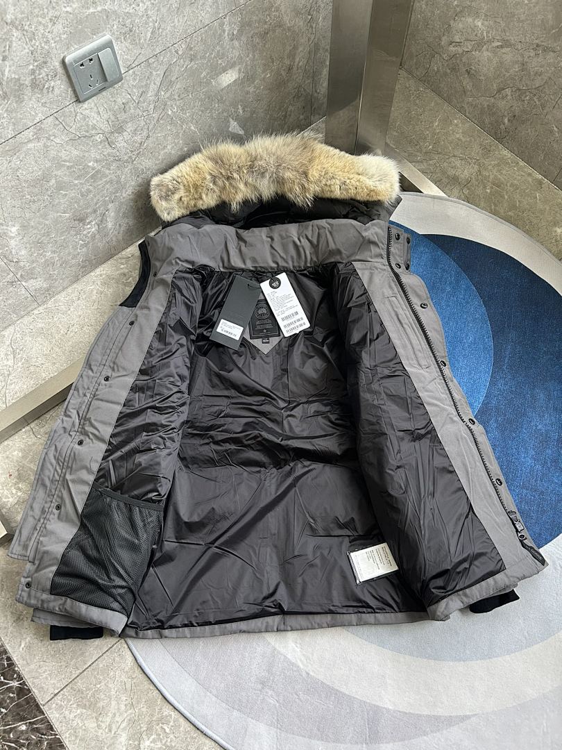 Canada Goose Wyndham Parka - Image 73